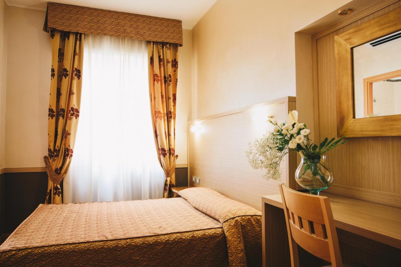 Double Room,1023286162:JPEG